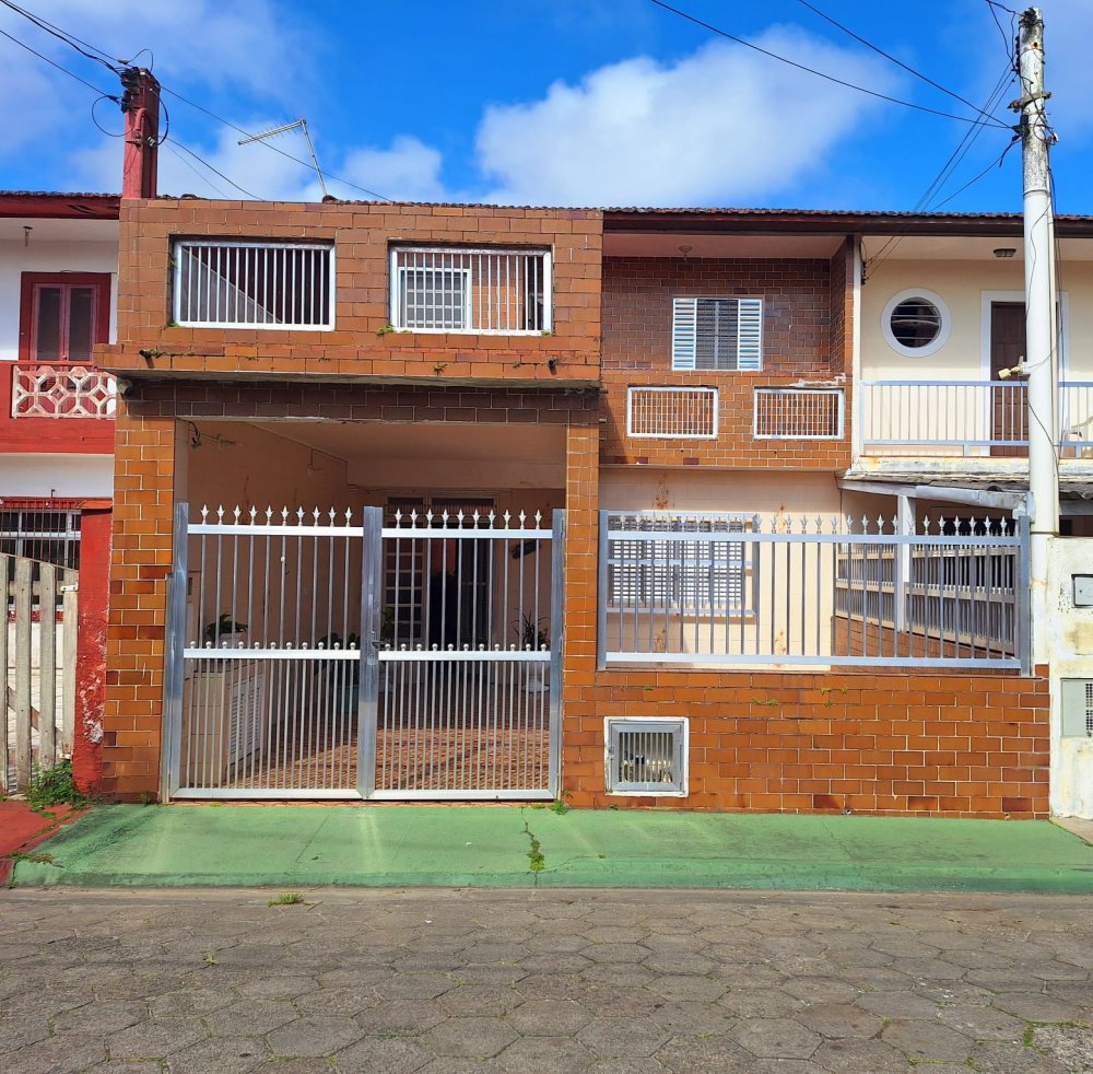 Sobrado - Venda - Balneário Britânia - Ilha Comprida - SP